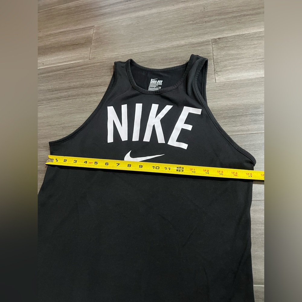 Nike Tank‎ Top - Picture 4 of 7
